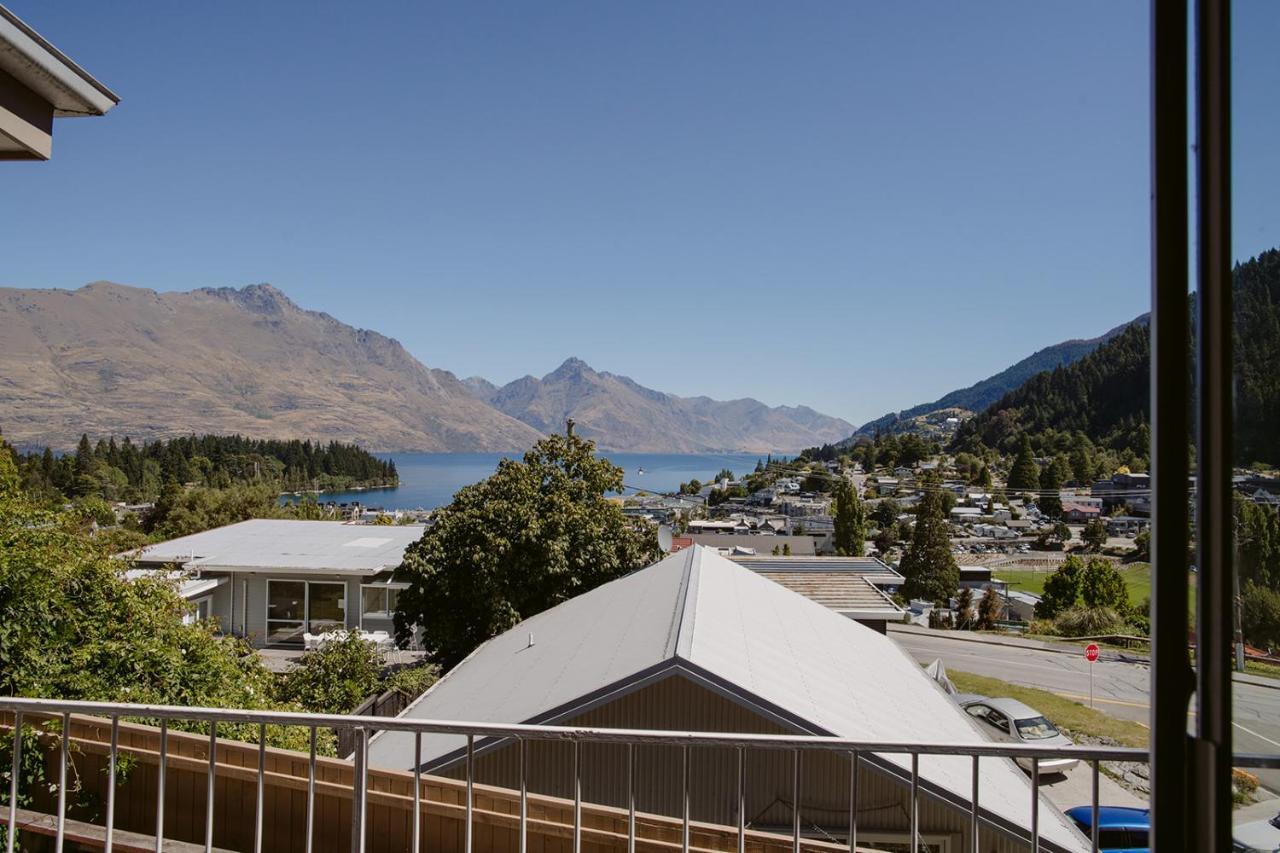 Hippo Lodge Backpackers Queenstown Exterior photo