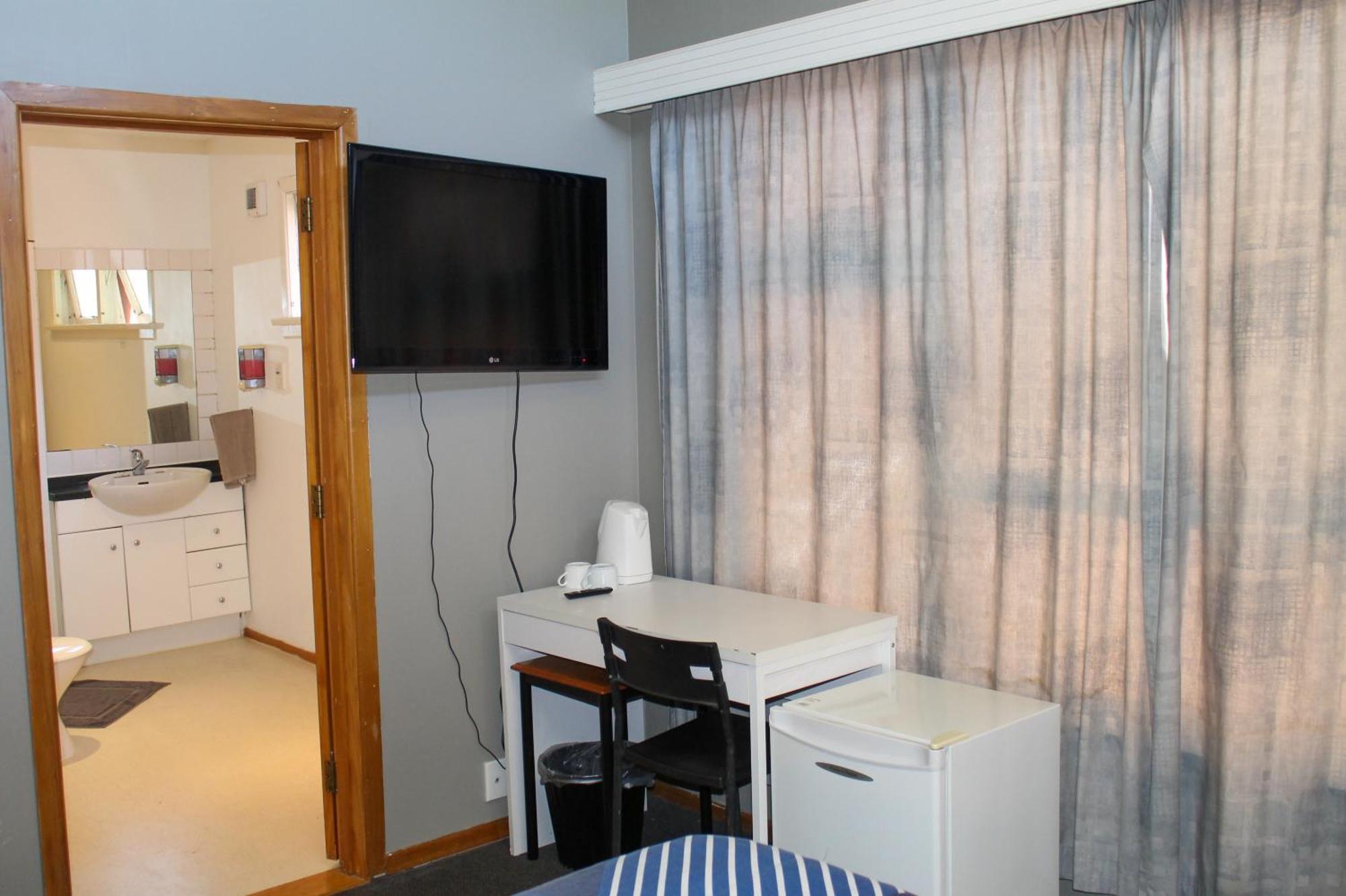 Hippo Lodge Backpackers Queenstown Room photo